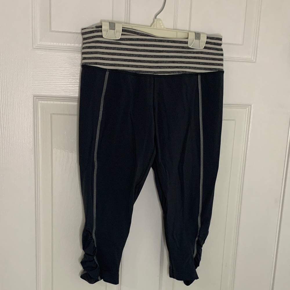 LULULEMON capris 6